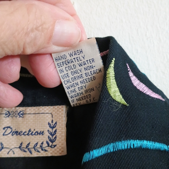 Colorful Embroidered Women's Jacket - Picture 6 of 8